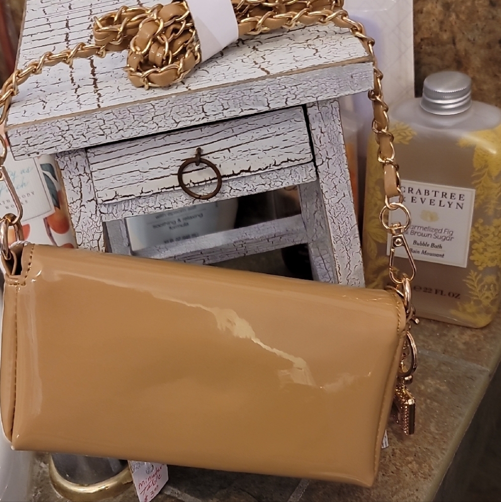 Valentino Orlandi Patent Crossbody Clutch Bag - NWT - Picture 2 of 5